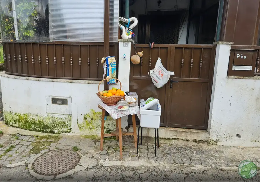 comida e bebida para os peregrinos
