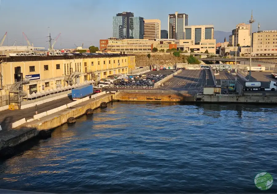 chegada ferry gnv genova