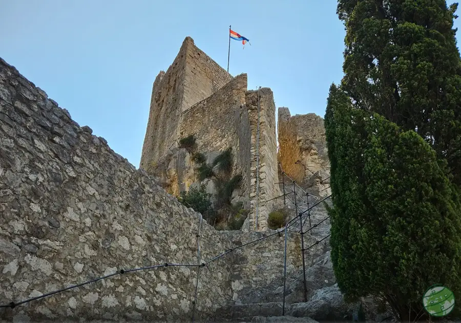 Fortaleza Mirabela em Omiš,