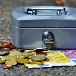 how to save money trip