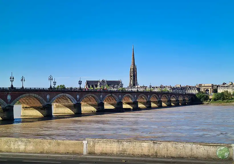 Pont de Pierre