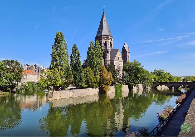 New Temple Metz