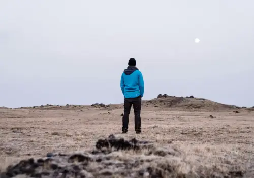 9 safety tips for solo travelers