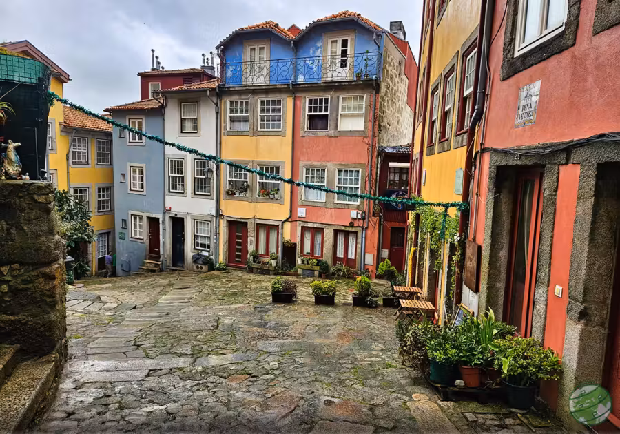 historic streets of Porto