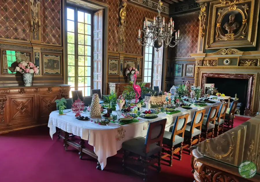 cheverny grand dining room
